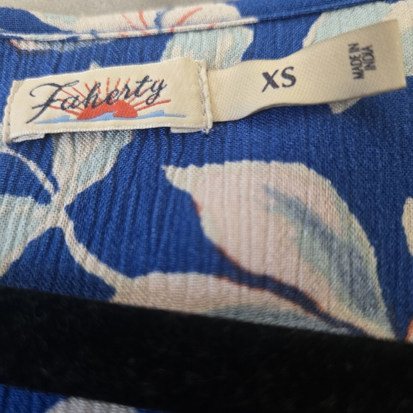 FAHERTY Women Size XS Blue Floral S/SL Button Front Ruffle Dress - Picture 2 of 11
